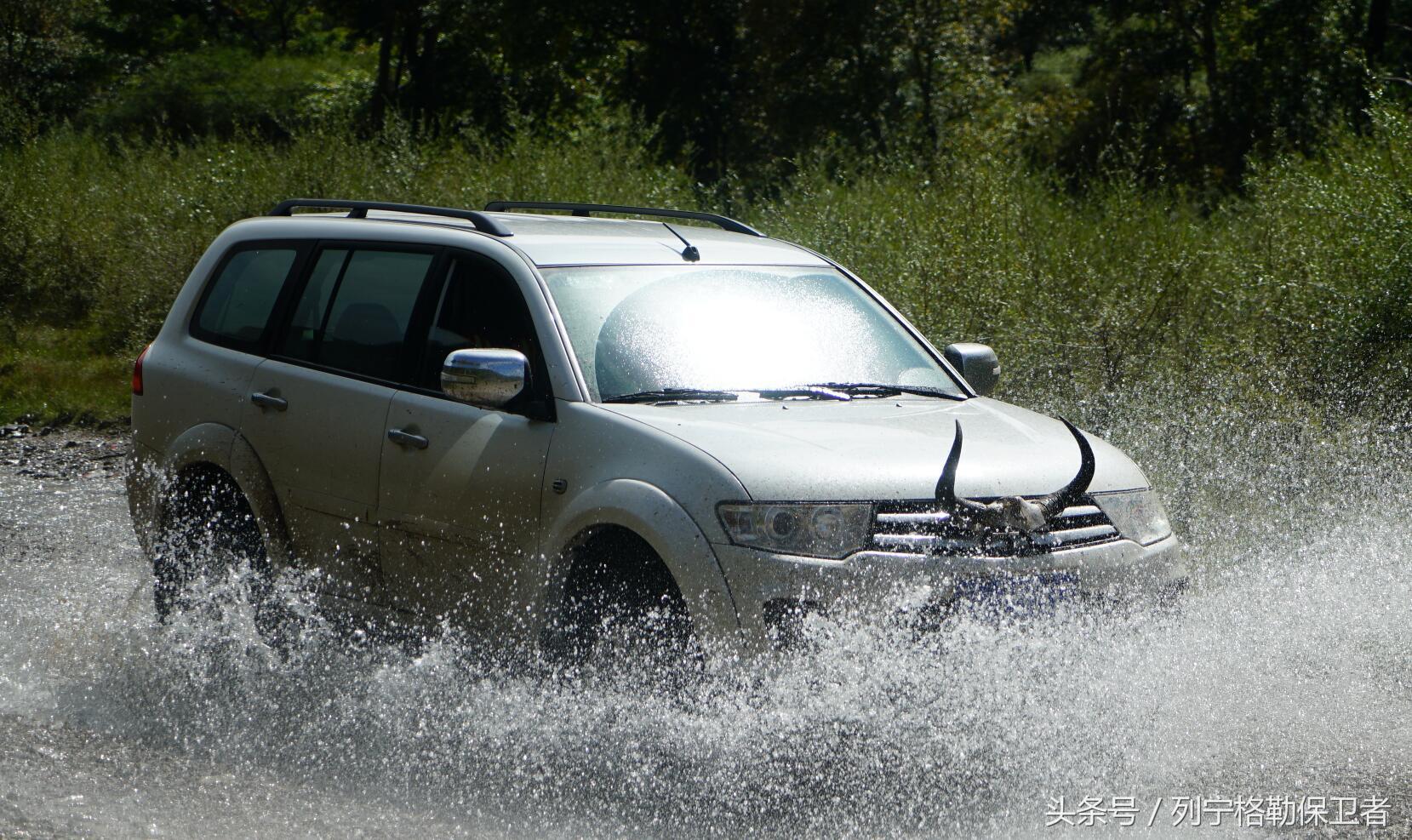 皇冠14代精英版试驾视频测评,14代皇冠车主用车评论