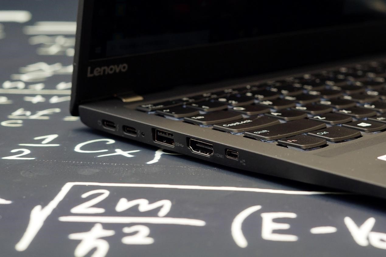 超窄边的thinkpad x1 carbon 2017 (thinkpad x1 carbon 2022 评测)