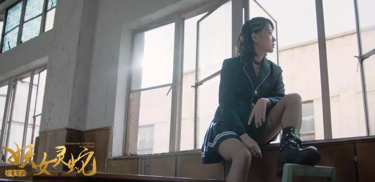 玄幻爱情电影《妖女灵蛇》即将上映！捉妖师大战妖女姐妹花！