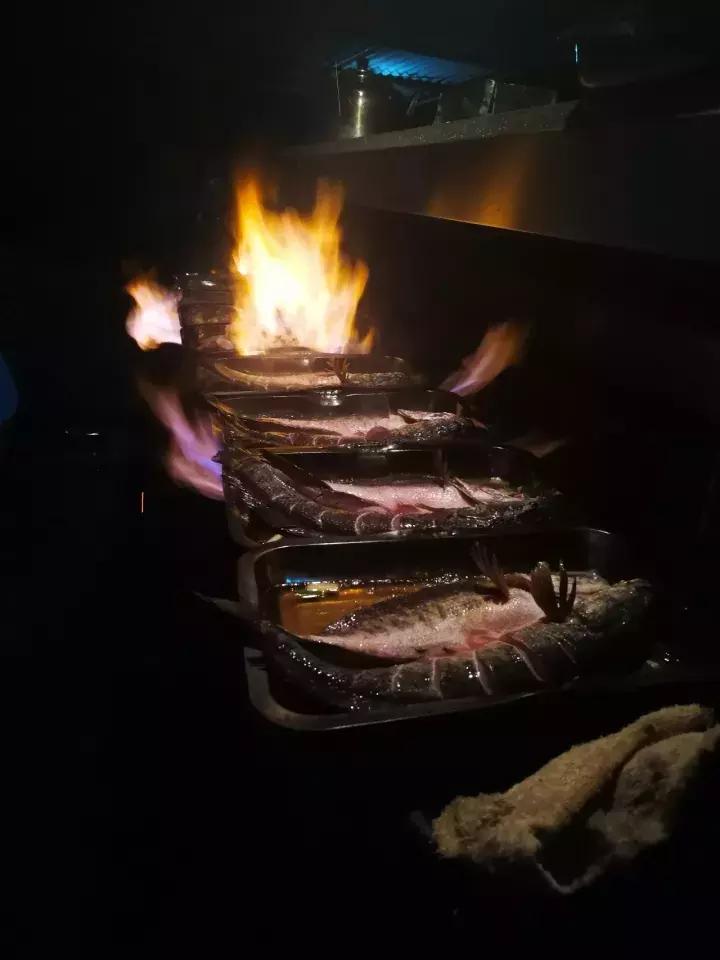 信阳烤鱼哪家好吃,信阳本地烤鱼最好吃的店