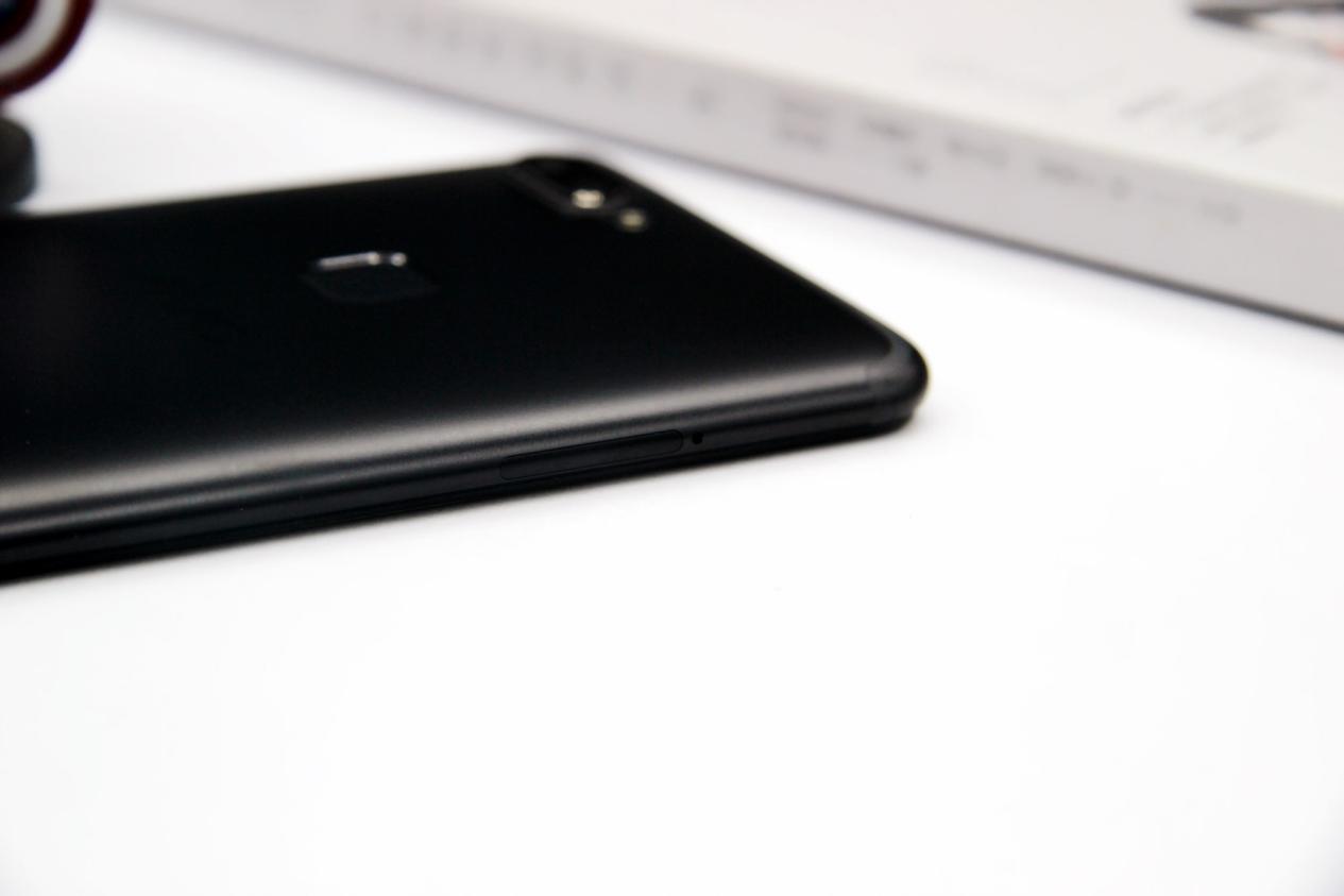 vivox20全面屏新机细节,vivo全面屏新机上手测评