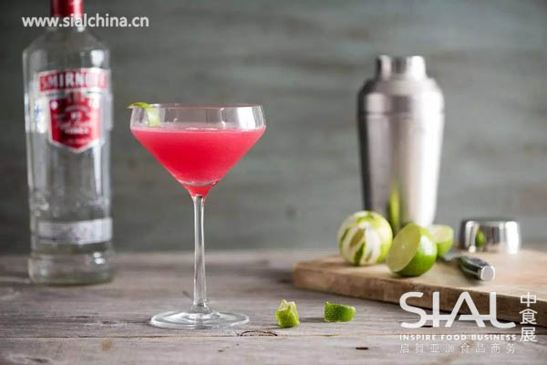 喝鸡尾酒会难受吗,生理期喝鸡尾酒会怎么样