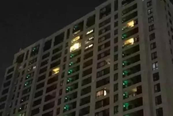 痛心！开学没多久10起跳楼，到底该怎么告诉孩子珍爱生命……