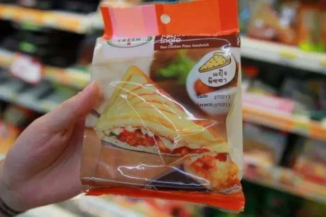 泰国711便利店的零食也太便宜了吧，超多没吃过的种类