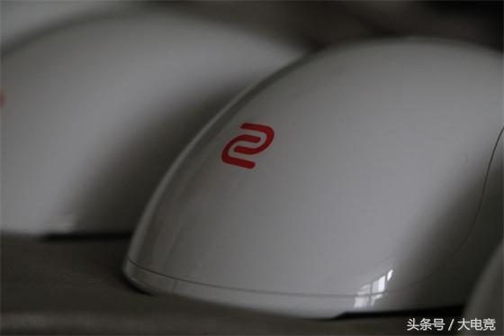 zowie鼠标白色,zowie白色鼠标