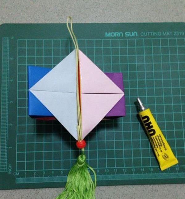 中秋手工灯笼折纸教程简单,折纸菠萝灯笼图解