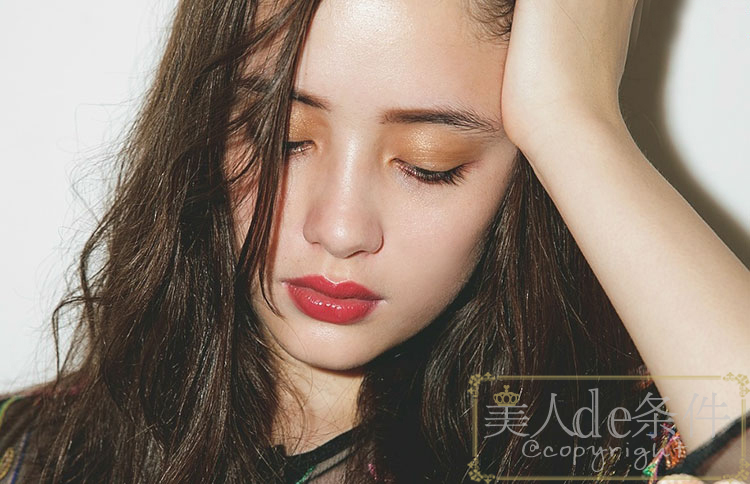 初秋最新妆容搭配,低调大气的百搭日常眼妆教程