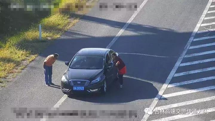 高速路上走错路咋弄,高速收费站走错道调头回去扣分吗