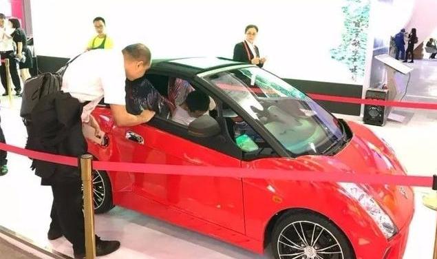 车标长得很像特斯拉标志的车,国产汽车标志像兰博基尼