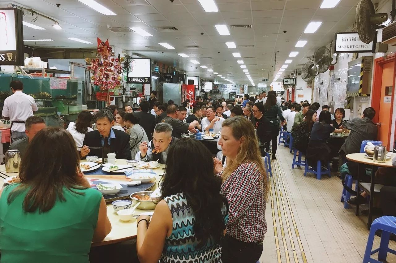 最后一秒的锦囊：去香港住哪里吃什么玩什么？