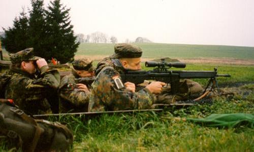 威力最猛的连发狙,sg3黑鹰