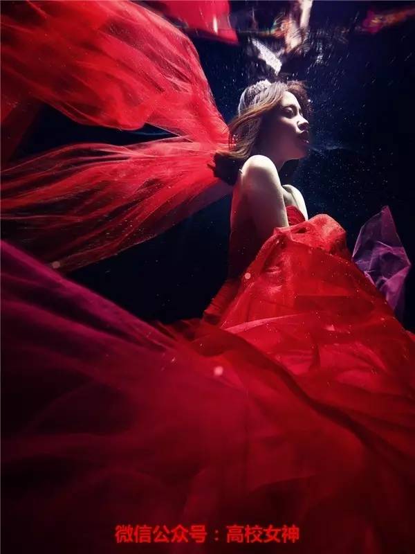 欧阳娜娜三姐妹颜值相差大,欧阳娜娜三姐妹一共几岁了