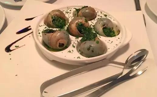 揭秘：真实的泰国人妖，昙花一现的美丽