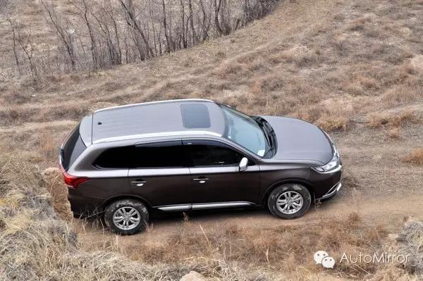 最新款三菱欧蓝德2.0试驾,三菱欧蓝德2.0l畅享版5座试驾