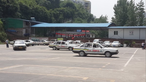 2017年重庆哪家驾校比较好,重庆驾校正规排名榜