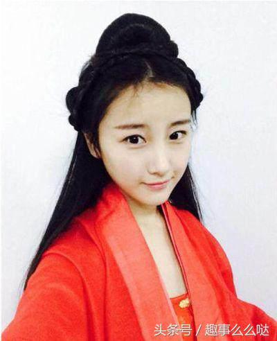 出门发型简单好看披肩编发,十分钟出门编发丸子头