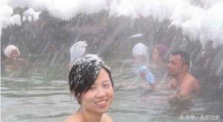 日本女生为什么冬天光着腿,日本妹子为什么冬天还光着腿