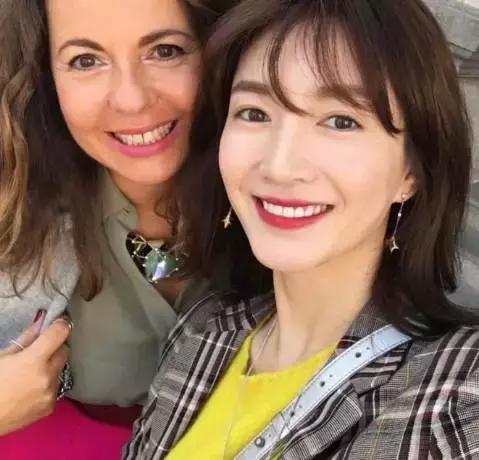 阿玛尼什么颜色口红最好用显白,李佳琦推荐适合秋冬的显白口红