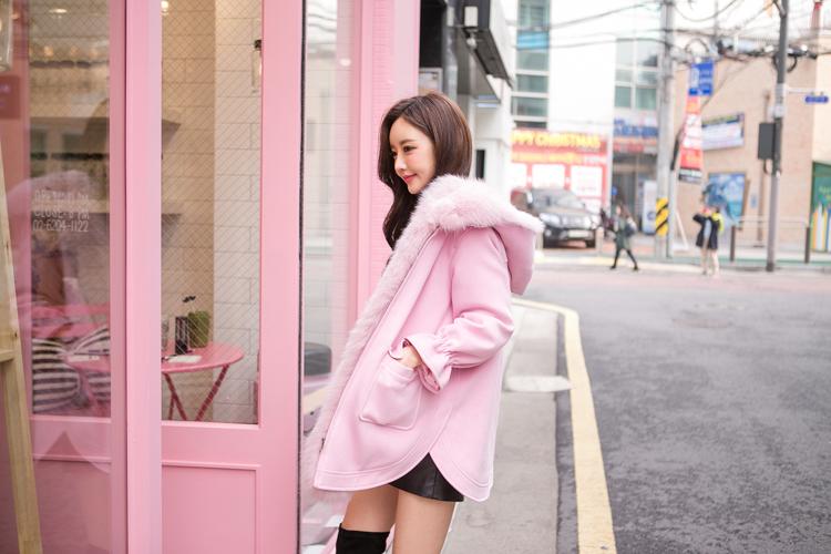 粉红女郎加长靴太有气质了