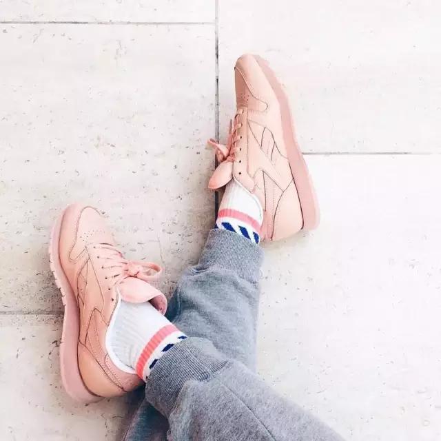 5张照片时尚潮流穿搭,50岁潮人穿搭