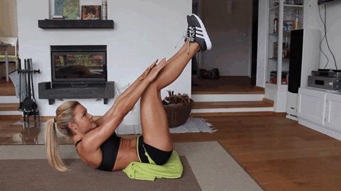 川字马甲线与胖马甲线,川字马甲线训练动作让川字更明显