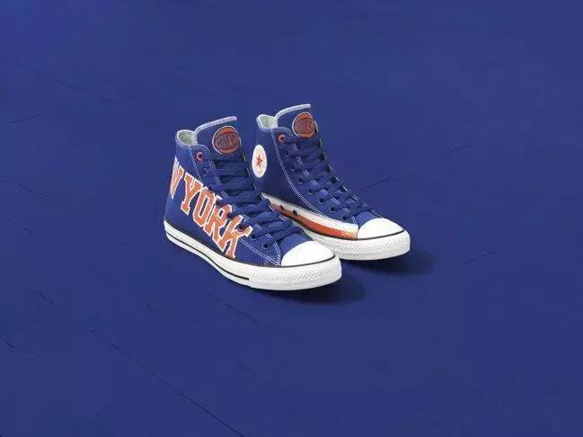 我的天,匡威居然把球衣裁开做了鞋面!