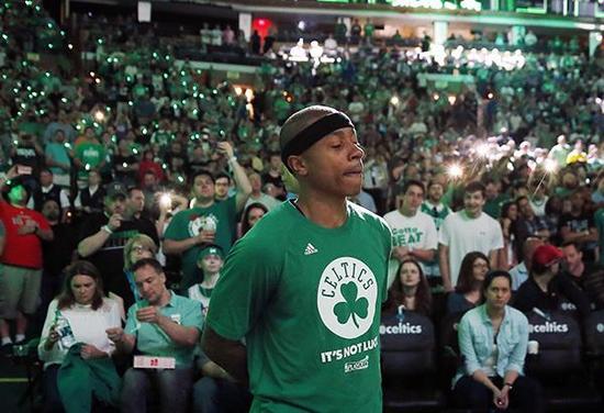 175地表最强托马斯,伊塞亚托马斯拉里伯德发布会