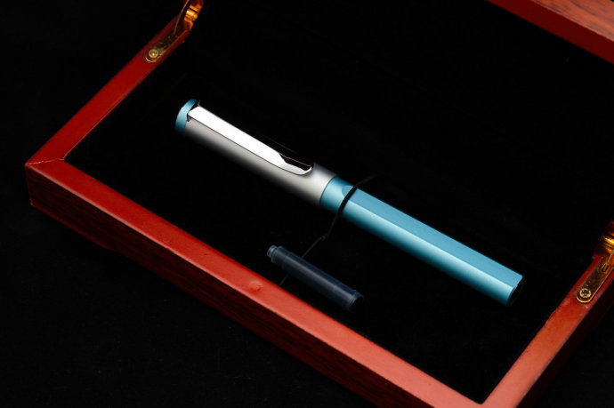 办公室日用钢笔Wancher小众而不俗套价格实惠