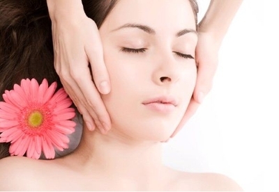 夏季自制补水保湿喷雾,自制补水喷雾干皮推荐