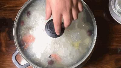 炖羊肉放什么能去膻味,炖羊肉放哪种中药材除膻味