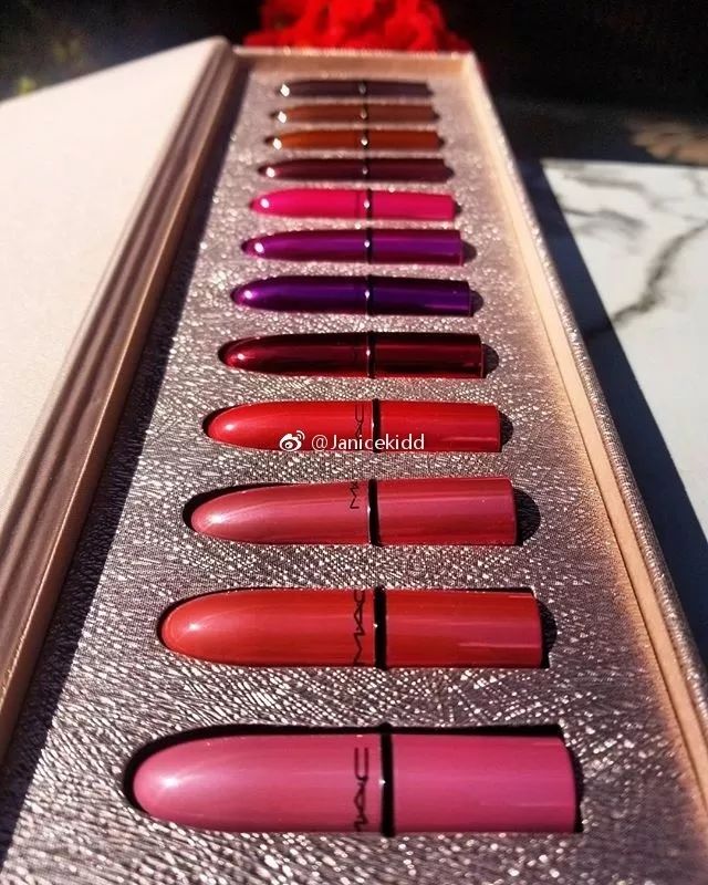 秋冬值得购买的口红,今年冬天最好看的口红颜色品牌