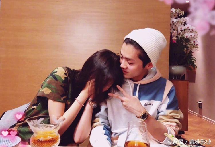 孙俪邓超儿子等等照片,孙俪晒儿子等等萌照