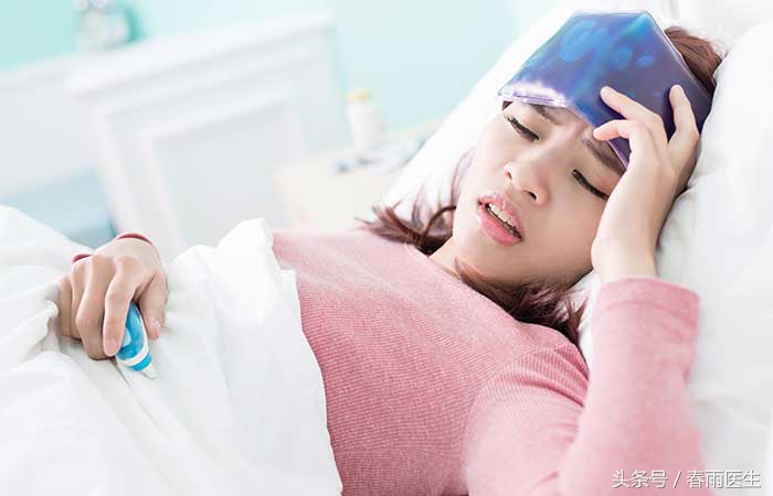 生完孩子15天堵奶发烧怎么办,孩子发烧完肚子疼是什么原因