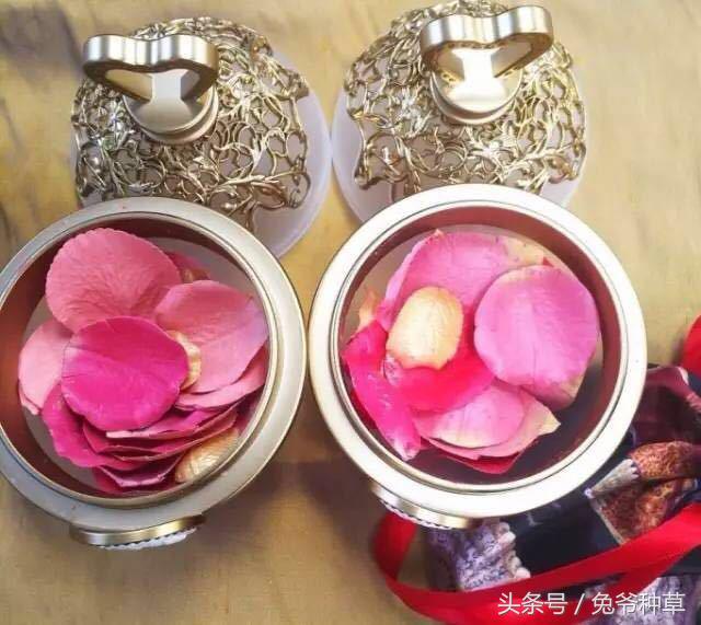 圣诞限定彩妆,圣诞限定彩妆必买清单价格