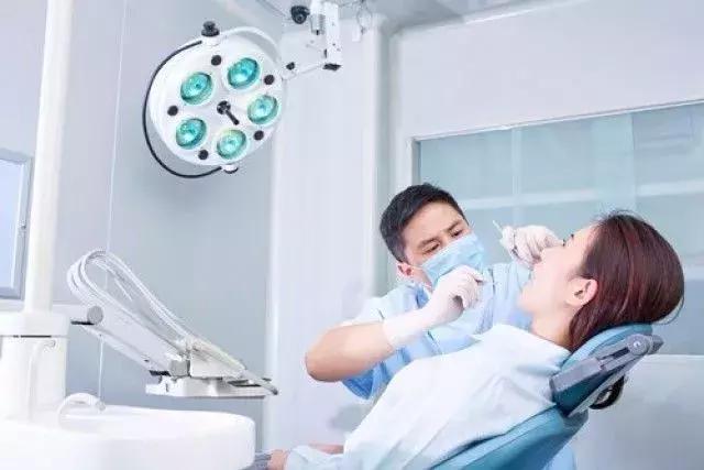 口腔溃疡会遗传！父母有复发性口腔溃疡，子女发病率高达90%