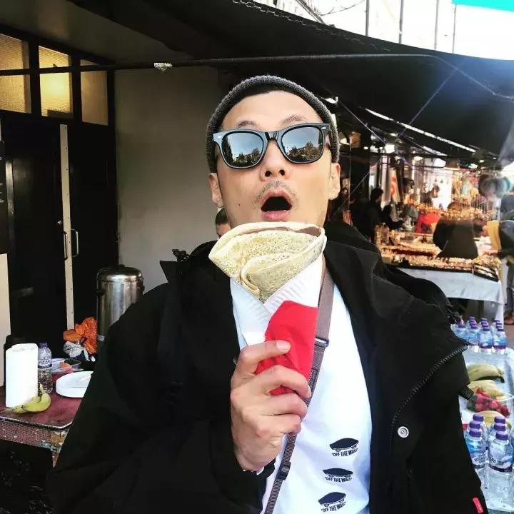 男士顽固头屑怎么解决,男生发质干枯毛躁头屑多怎么办