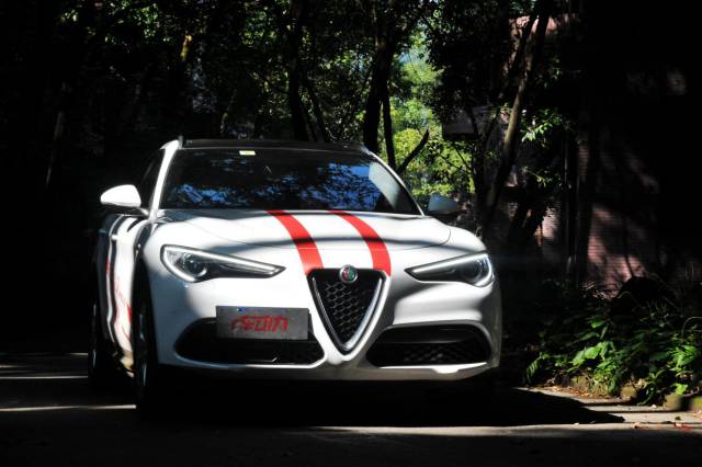 阿尔法罗密欧stelvioti和veloce区别,试驾阿尔法罗密欧stelvio