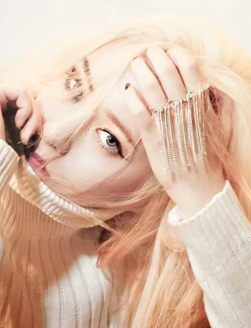 发色2022年女,适合淡颜的韩系发色