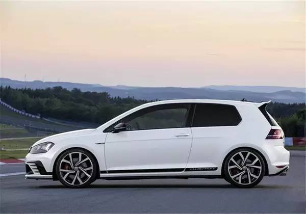 高尔夫gti与evo直线加速赛,高尔夫gticlubsport