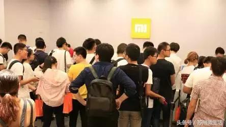 IPhone8“十连裂”！苏州人越来越偏爱华为、小米、锤子……