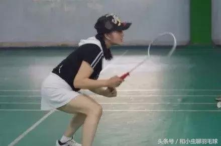 羽毛球和网球哪个更容易受伤,羽毛球运动受伤集锦