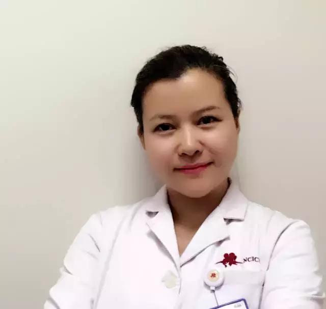 孩子被抢救成功家长痛哭,婴儿被妈妈捂住窒息死亡事件