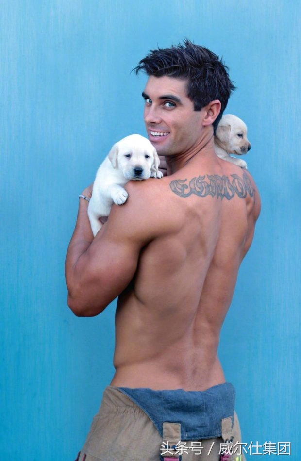 澳洲消防员公益日历图,澳大利亚消防员的日历