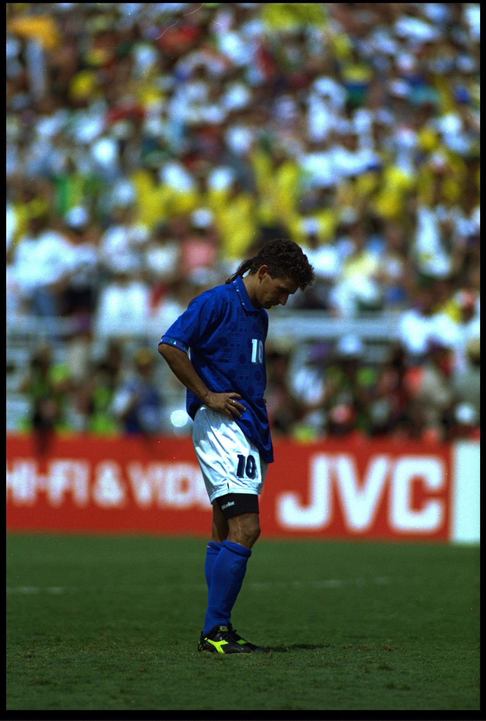 天下足球贺炜十大催泪旁白谁解说,天下足球之经典语录