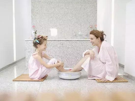 秋季泡脚药材,秋季中草药泡脚基础方