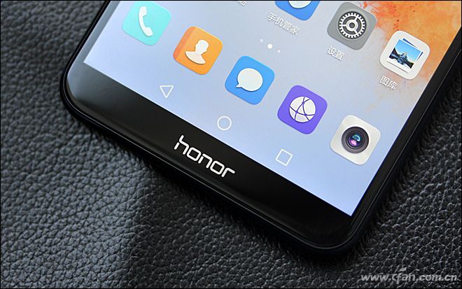 全面屏大卖,荣耀畅玩7x的优缺点