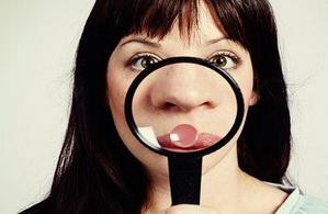 鼻子毛孔粗大泛红用什么药膏,鼻子毛孔粗大发红怎么办