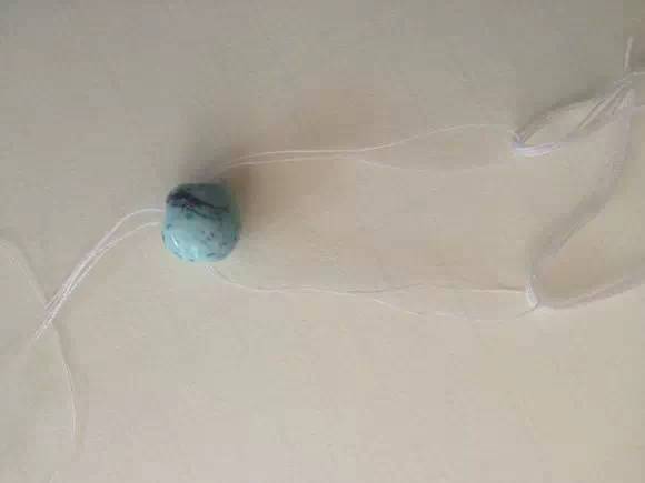 手串断了怎么换绳子,手串珠在手上绳子断了