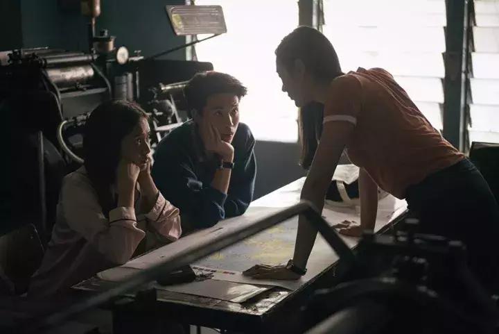 《天才枪手》我看见这一代最杰出的头脑毁于没有钱