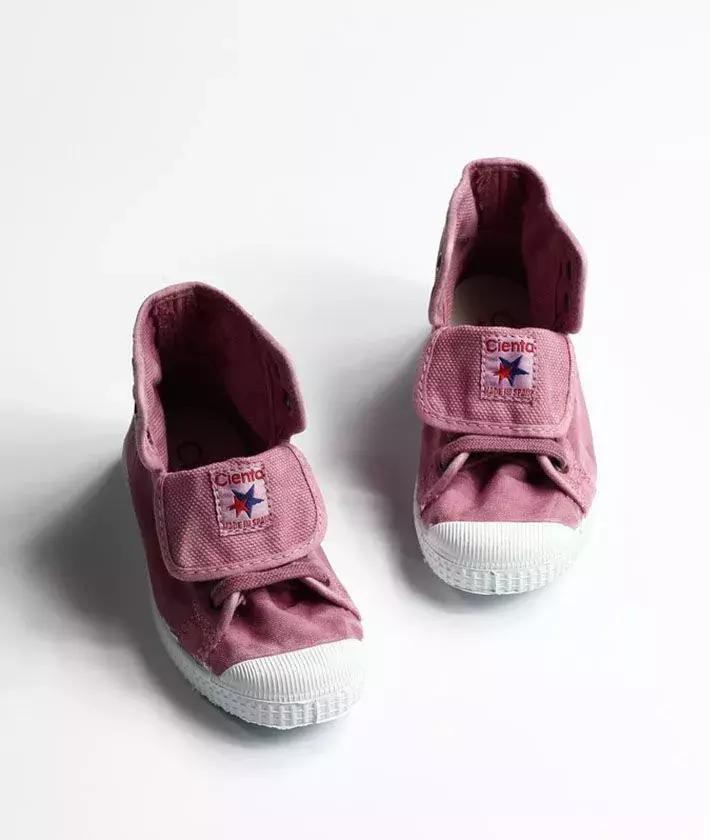 现在孩子的鞋,今年童鞋流行什么鞋